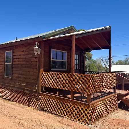 Stampede Cabin 3-2